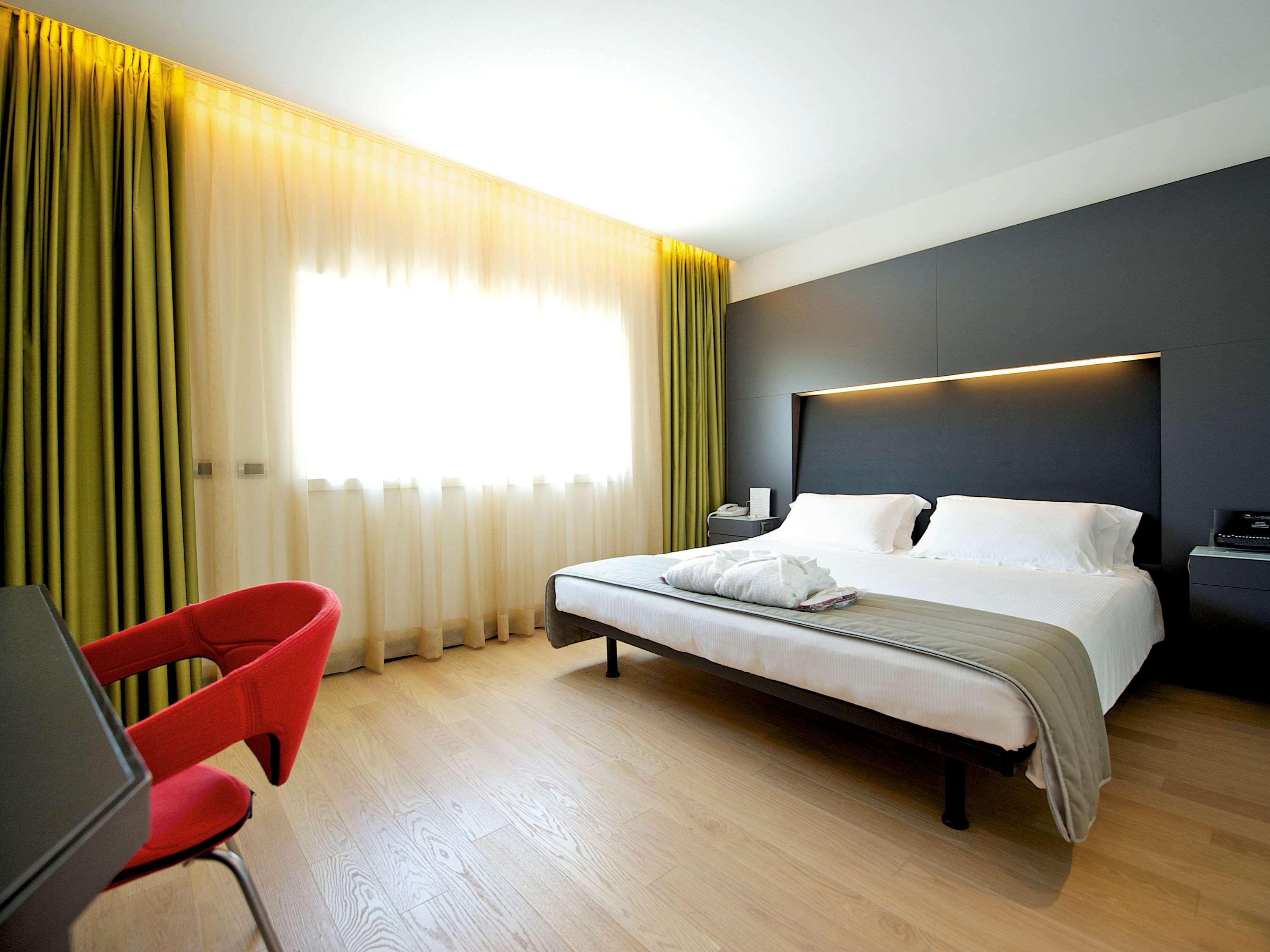 Mercure Nerocubo Rovereto Роверето Екстер'єр фото