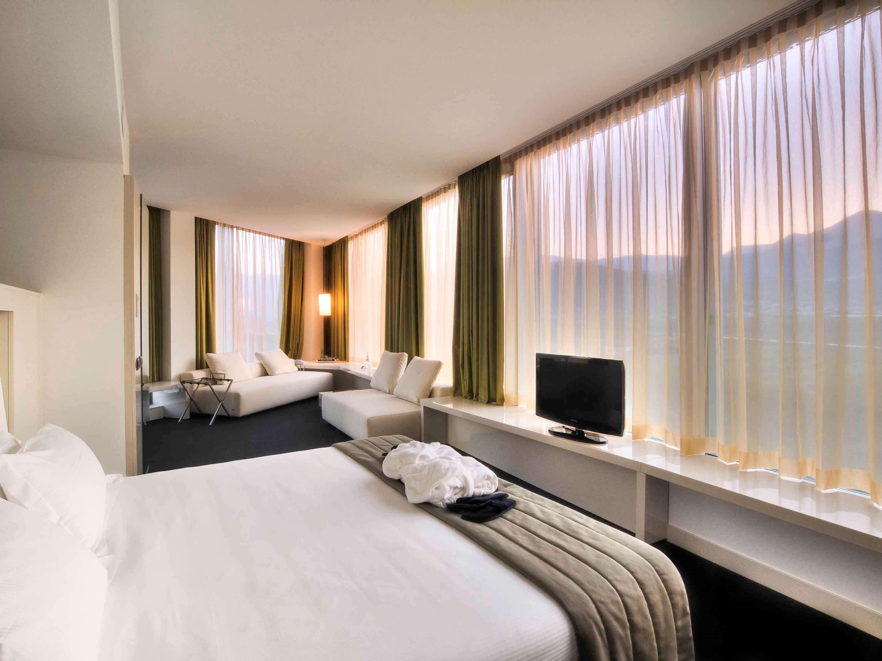 Mercure Nerocubo Rovereto Роверето Екстер'єр фото