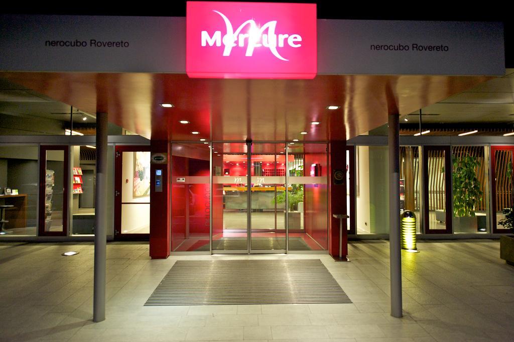 Mercure Nerocubo Rovereto Роверето Екстер'єр фото