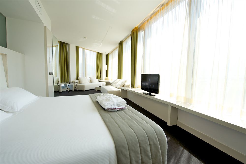 Mercure Nerocubo Rovereto Роверето Екстер'єр фото